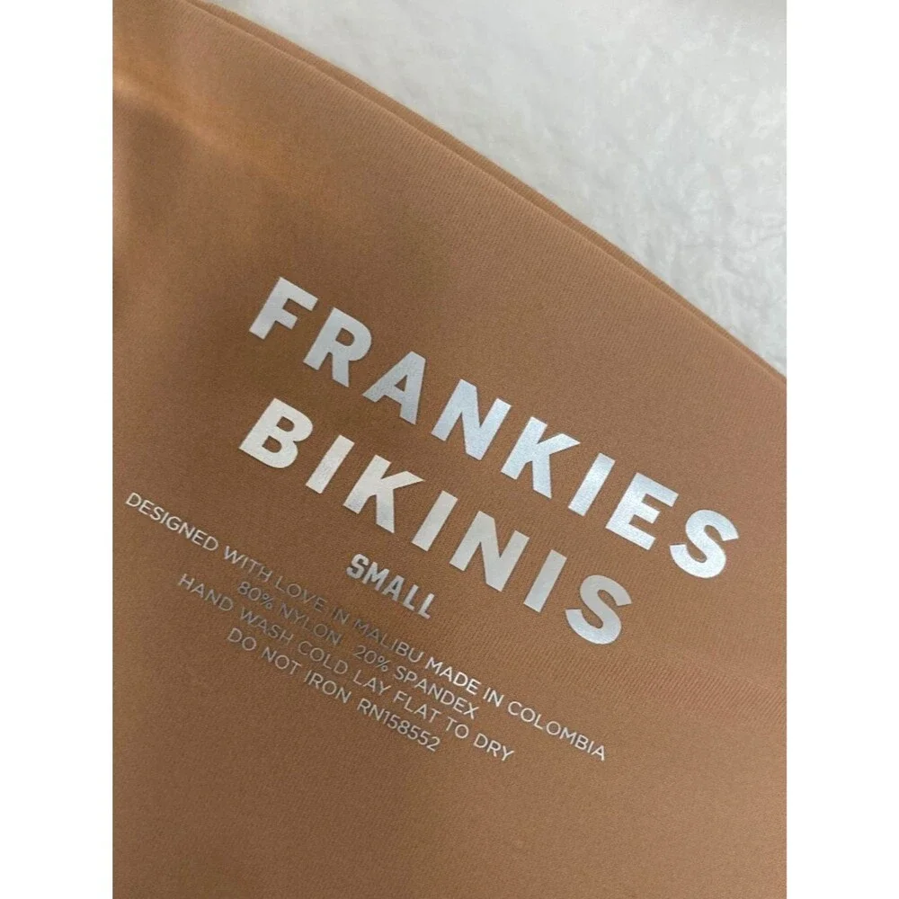 Frankies Bikinis Maggie Underwire Swimsuit Bikini Top Small Beach Vacation